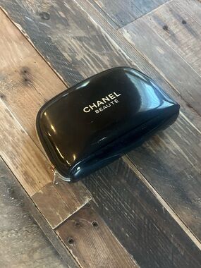 CHANEL Black Glossy Zip Cosmetic Case with Gold Accents